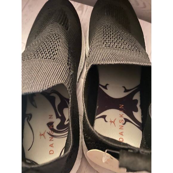 Danskin Cheerful Black Slip-On Knit Sneakers Women’s 7.5 Lightweight - Picture 5 of 6